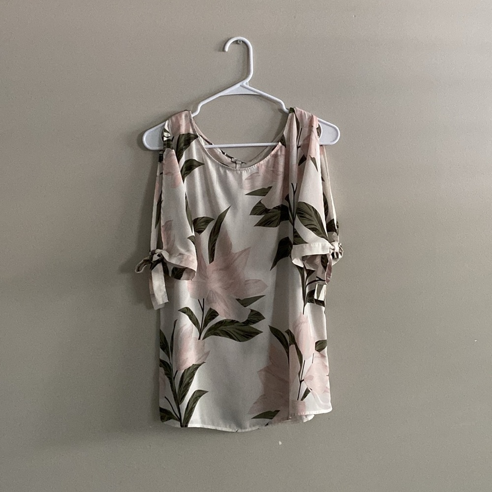 Kismet Floral Shirt Size M